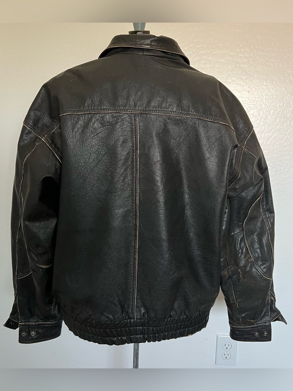 Vintage Urban Equipment Black Faux Leather Bomber Jacket Plaid Lined Men’s L - Picture 3 of 11
